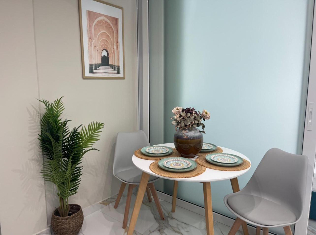 Agora Luxury 7